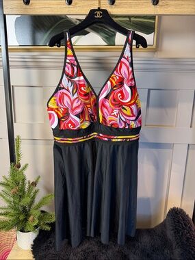New Hanna Nikole womens plus size swim dress with a mesh front tankini top 24W